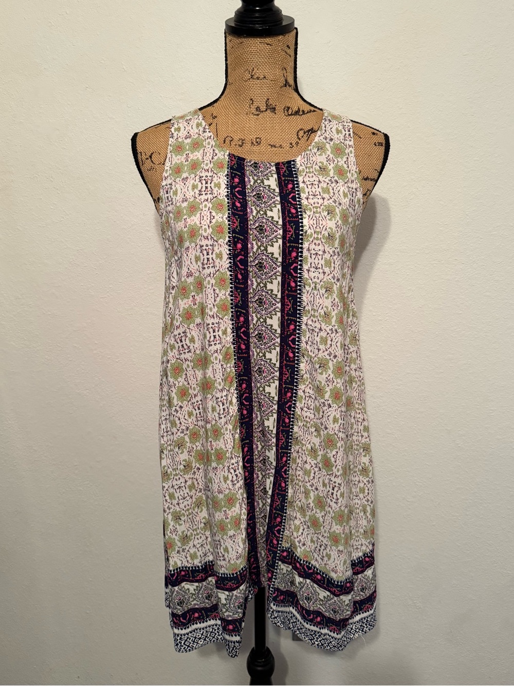 Hem & Thread Sleeveless Floral Print Dress Medium
